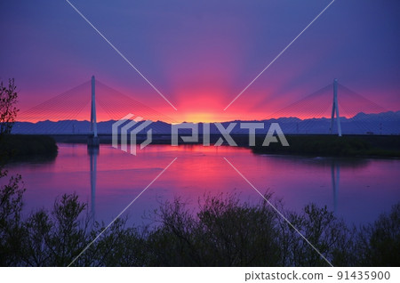 Morning glow Morning glow 91435900