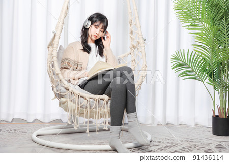 Asian girl living at home Asian girl living at home 91436114