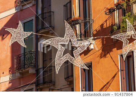 Christmas Lights in the Shape of Stars in Vicenza Downtown Christmas Lights in the Shape of Stars in Vicenza Downtown 91437804