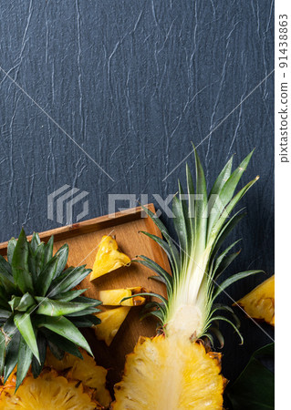 Bromeliad tropical leaves penglai banana background turtle leaf pineapple background パ イ ナ ッ プ ル 91438863
