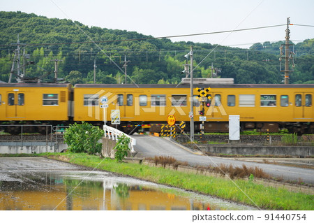 JR瀨戶大橋線1號東海地鐵路道口開往兒島普通列車岡山縣岡山市南區3 91440754