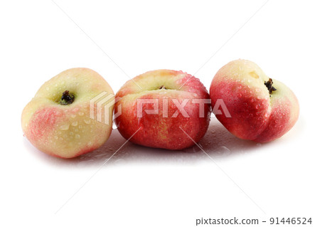 Flat peach (doughnut peach, donut peach, UFO peach, peento peach, saucer peach). Ancient Chinese variety "Pan tao". Delicacy 91446524