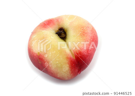 Flat peach (doughnut peach, donut peach, UFO peach, peento peach, saucer peach). Ancient Chinese variety "Pan tao". Delicacy 91446525