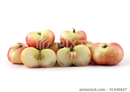 Flat peach (doughnut peach, donut peach, UFO peach, peento peach, saucer peach). Ancient Chinese variety "Pan tao". Delicacy 91446687