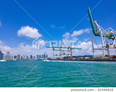Port Miami, one of the largest cargo port in the US. 91448928