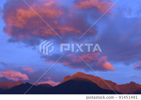 黎明時分北斗市白州町開駒山 黎明時分北斗市白州町開駒山 91451491