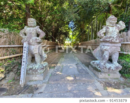 Senjoji Temple Shimazu Family Bodaiji Temple(日本第一座禪寺)仁王石像 Senjoji Temple Shimazu Family Bodaiji Temple(日本第一座禪寺)仁王石像 91453879