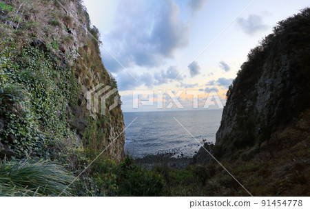 Gaetkak columnar joint, columnar joint, cliff, cliff, beach, coast, lava, natural cave, sunset, 91454778
