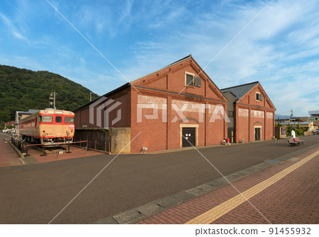 Tsuruga Red Brick Warehouse Evening View (Tsuruga City, Fukui Prefecture) Tsuruga Red Brick Warehouse Evening View (Tsuruga City, Fukui Prefecture) 91455932