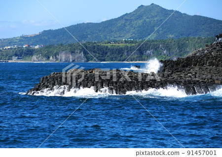 Daepodong columnar joint, columnar joint, coast, Seogwipo, tourist attraction, lava, sea, wave, summer resort, 91457001