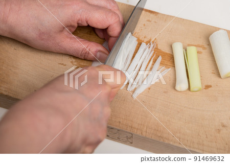[用三德刀切蔥] 91469632