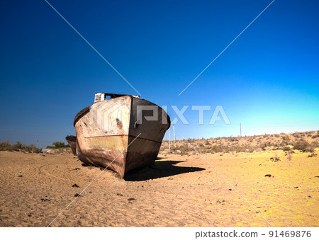 Panorama of ship cemetery near Moynaq at sunrise, Karakalpakstan, Uzbekistan Panorama of ship cemetery near Moynaq at sunrise, Karakalpakstan, Uzbekistan 91469876