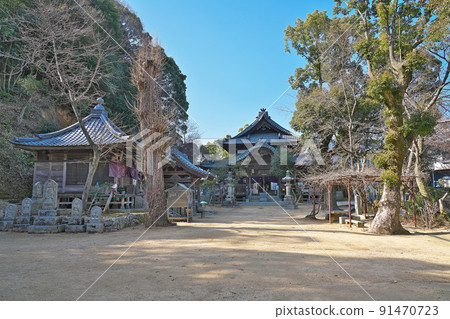 [仙遊寺]（四國神地第58號不動所）愛媛縣今治市多摩川町別所湖 91470723