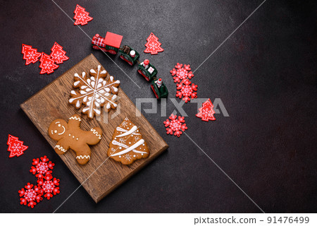 Delicious gingerbread cookies with honey, ginger and cinnamon Delicious gingerbread cookies with honey, ginger and cinnamon 91476499