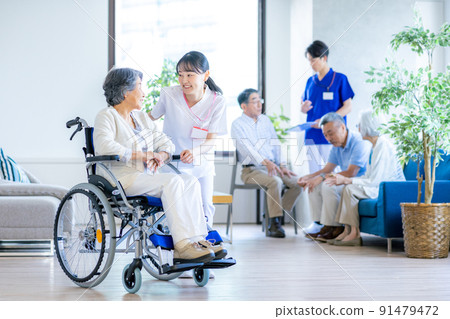 Senior care Senior care 91479472