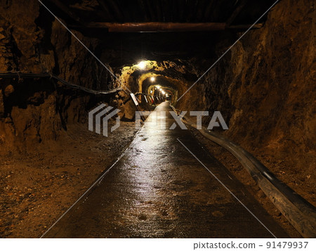 Sado Kinzan Road Yuko (Meiji Government Mine Course) Mine 91479937