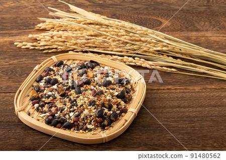 Sixteen grain rice 91480562