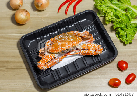 crab on plastic packaging with food absorbent in supermarket, Good quality for food store crab on plastic packaging with food absorbent in supermarket, Good quality for food store 91481598