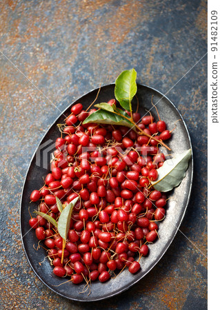 Ripe sweet Gumi berries, top view Ripe sweet Gumi berries, top view 91482109