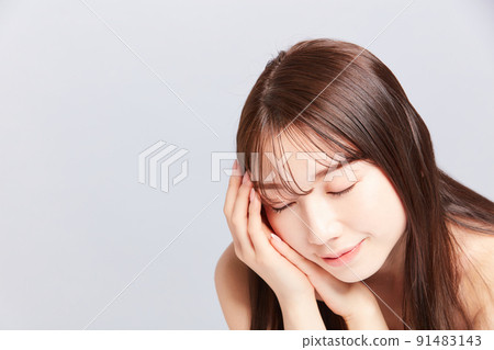 美麗年輕的日本女人 91483143