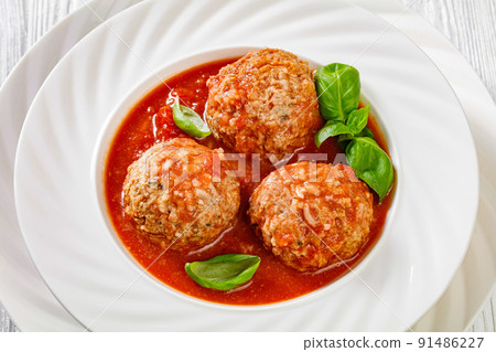Porcupine Balls, ground beef and rice meatballs 91486227