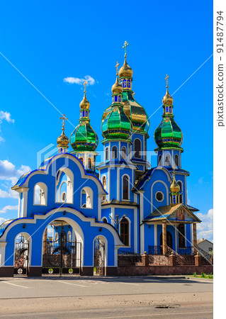 Cathedral of St. Vladimir in Pereyaslav, Ukraine Cathedral of St. Vladimir in Pereyaslav, Ukraine 91487794