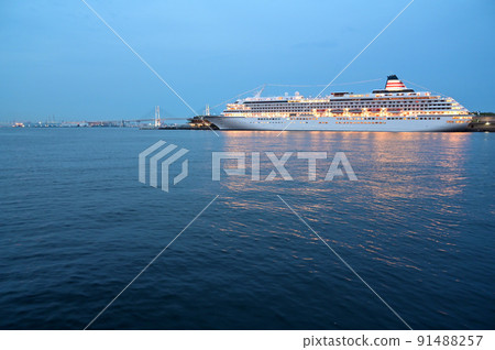Yokohama port night view Yokohama port night view 91488257