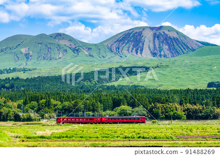 Kumamoto Prefecture Hohi Main Line-Trans-Kyushu Limited Express running with Mt. Aso in the background- 91488269