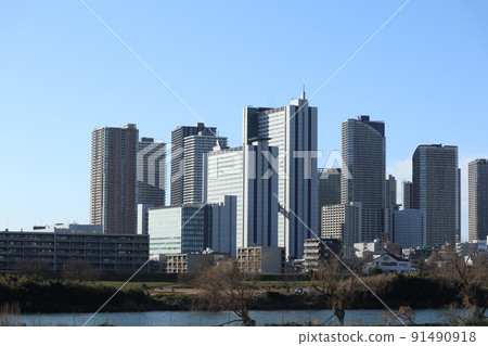 Townscape of Musashi Kosugi and Tama river 91490918