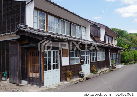 A view of a private house in the Omori district, a city of silver mine 91492861