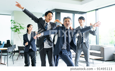 Dancing businessmen Dancing businessmen 91495113