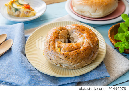 檸檬茶百吉餅 91496978