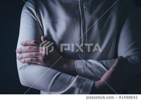 雙手交叉 前端 結束 91498642