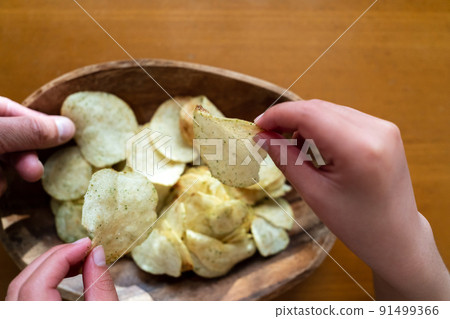 Crisps Crisps 91499366