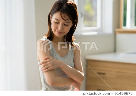 female, lady, woman 91499673