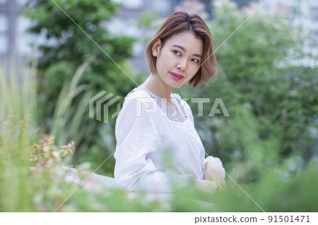 Women's portrait 91501471