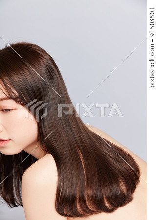 Beauty young Japanese woman with beautiful hair 91503501