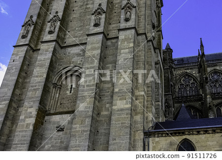 Cathedral of Saint Julian in Le Mans, France Cathedral of Saint Julian in Le Mans, France 91511726