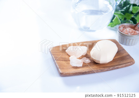 乾淨的浴室圖片 91512125