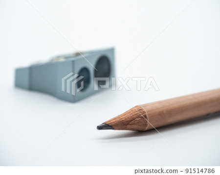 Pencil and pencil sharpener 91514786