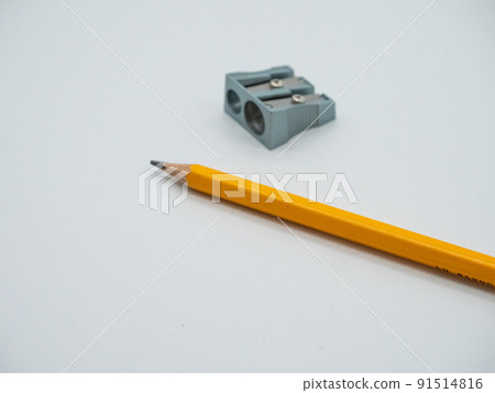 Pencil and pencil sharpener 91514816