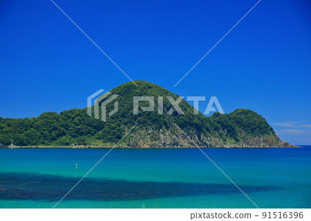 View of the Nekozaki Peninsula from the Takeno / coastal road View of the Nekozaki Peninsula from the Takeno / coastal road 91516396