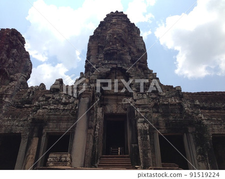 Enjoy a magnificent World Heritage Site! Cambodia Angkor Wat Ruins, Preah Vihear, Benmeria Ruins Enjoy a magnificent World Heritage Site! Cambodia Angkor Wat Ruins, Preah Vihear, Benmeria Ruins 91519224