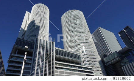 Nagoya station, early morning 91519602