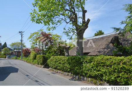 The hometown of the former Yonezawa Domain, a half-farmer and a half-man 91520289