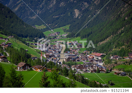 Famous village of Soelden in Austria - a popular winter sports area 91521194
