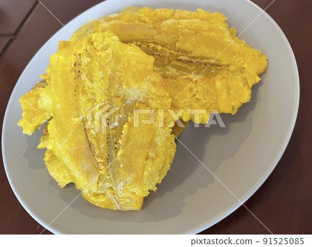 Fried edible banana, Patacon 91525085