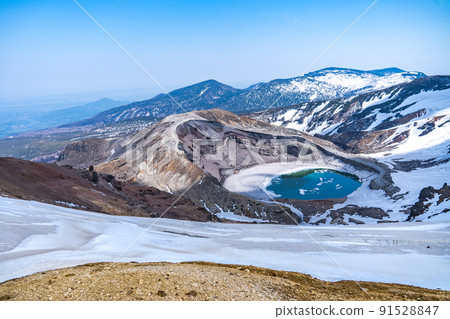 Spring Zao Okama Snow (Miyagi Prefecture) 91528847