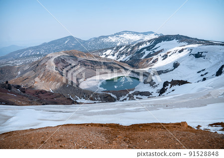 Spring Zao Okama Snow (Miyagi Prefecture) 91528848