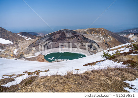 Spring Zao Okama Snow (Miyagi Prefecture) 91529651